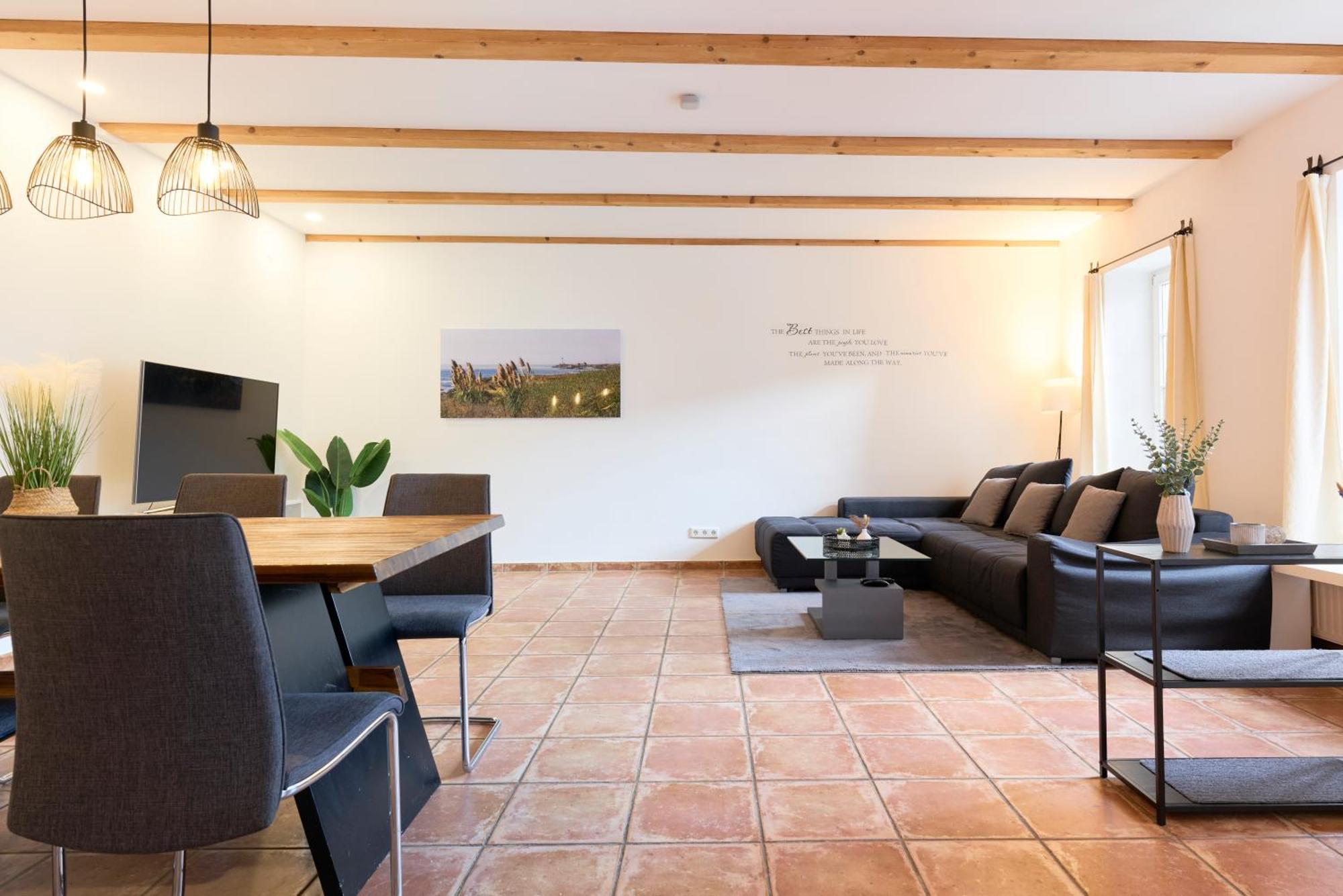 Stilvolle Gartenterrassenwohnung Mitten In Bregenz Exterior foto