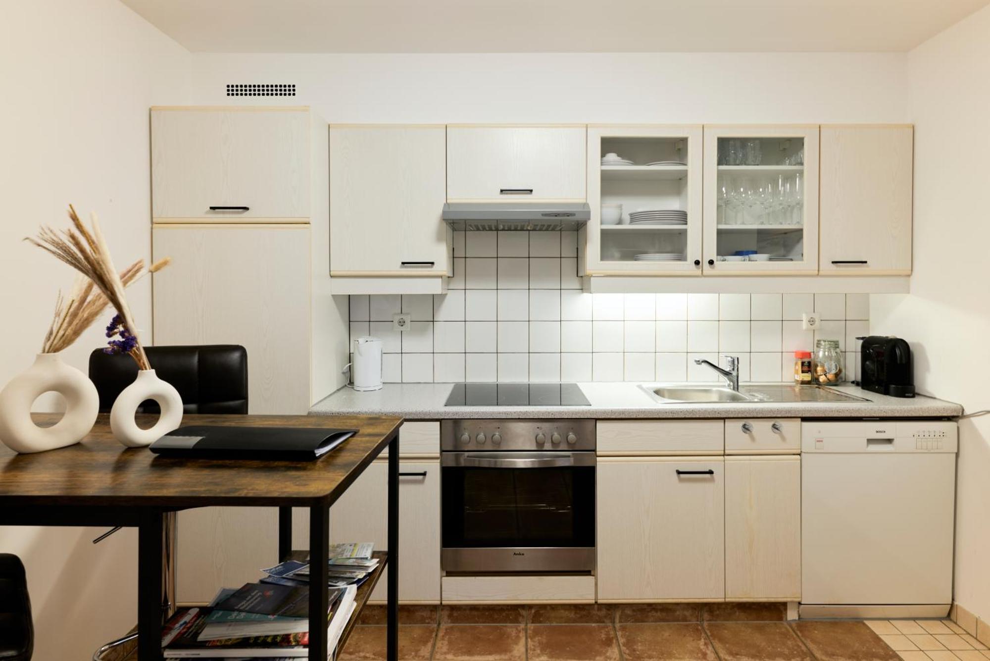 Stilvolle Gartenterrassenwohnung Mitten In Bregenz Exterior foto